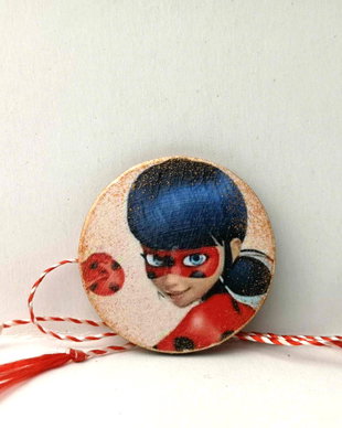 Martisor cu buburuza miraculoasa