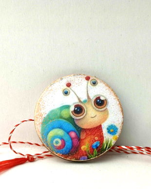 Martisor pentru copii cu melc codobelc