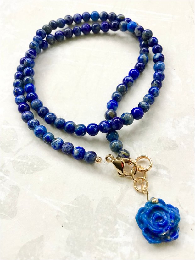 Colier floare lapis lazuli