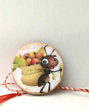 Martisor pentru copii cu furnicuta