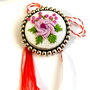 Brosa - martisor cu broderie manuala