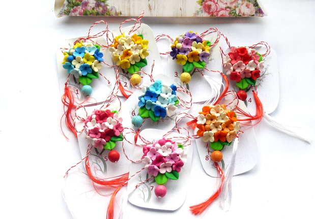 Buchetele colorate si howlite