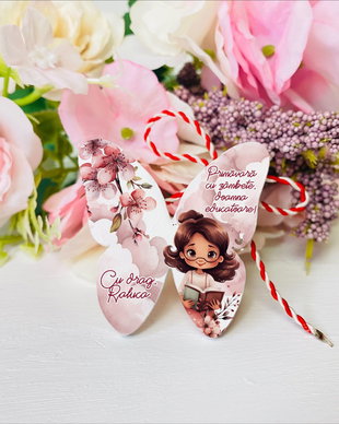 Martisoare personalizate in forma de fluture pentru doamne