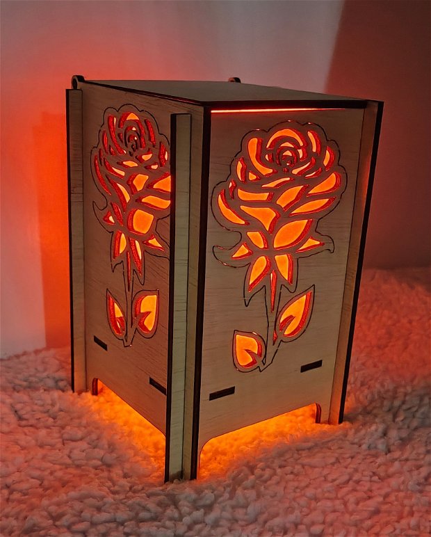Lampa / Veioza cu decor trandafir