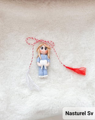 Brosa martisor: Dentista