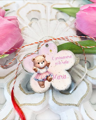 Martisoare floricele personalizate pentru fetite
