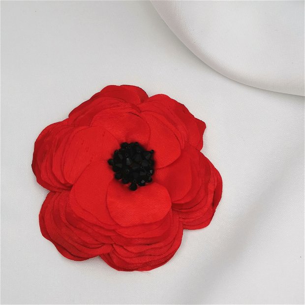 Broșă - mini -Floarea Roșie