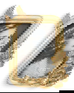 Rama foto aurie cu flori si fluturi