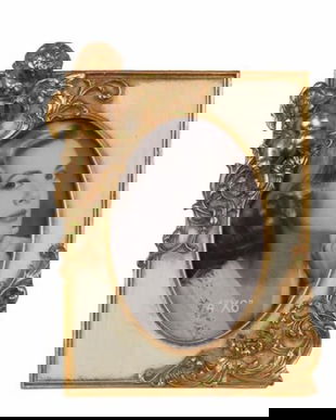 Rama foto aurie cu decoratiuni