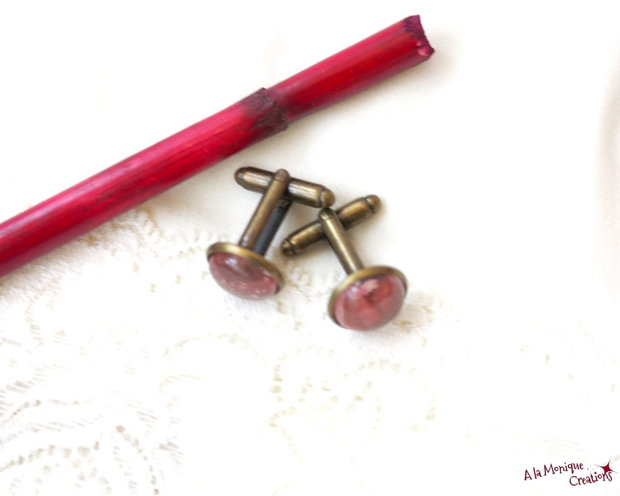 Butoni cu cuart cherry