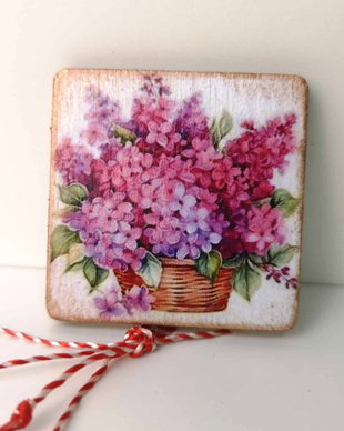 Martisor brosa cu flori de liliac