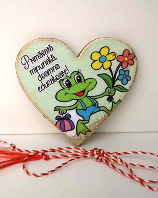 Martisor personalizat pentru educatoare, invatatoare - tema broscute