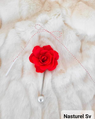 Pin martisor: Trandafir