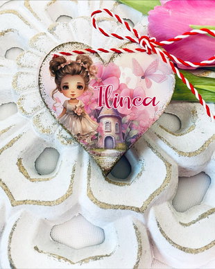 Martisoare personalizate inima - Cute little girls