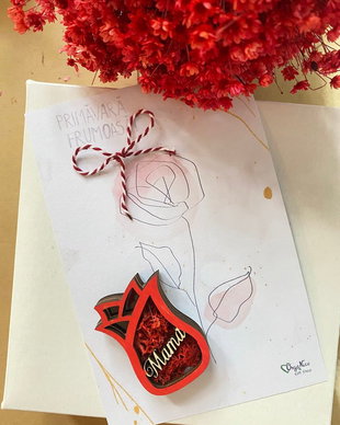 Martisor din lemn cu licheni