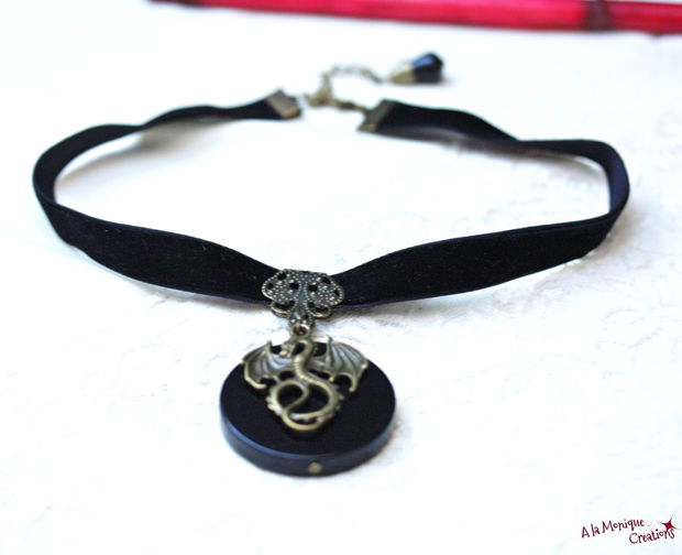 Colier choker cu onix si dragon