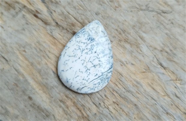 Cabochon opal dendritic, 41x30x6.5 mm