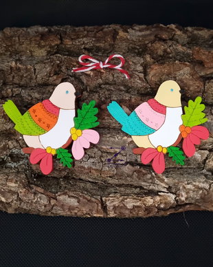 Martisor pasare, brosa martisor pasare, pasare pictata, martisor pasare lemn, brosa pasare colorata