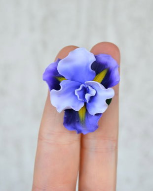 Iris mov- Brosa martisor