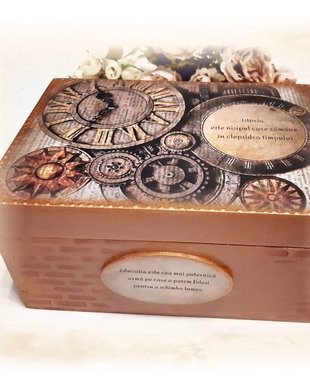 Cufar din lemn, cadou profesor istorie, 20x15x7 cm