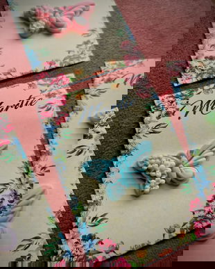 Martisor brosa fluturas