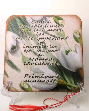 Felicitare din lemn personalizata pentru educatoare/ invatatoare - martisor