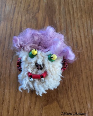 VANDUT - Brosa/Martisor - Minimasca traditionala