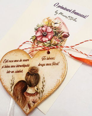 Martisor personalizat pentru fiica