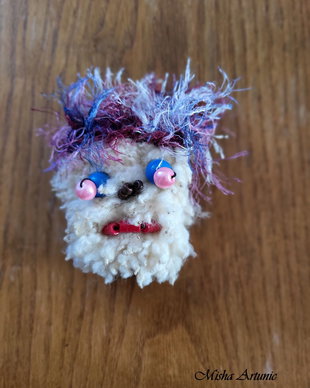 Brosa/Martisor - Minimasca traditionala