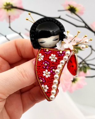 Rezervat Brosa japoneză - Geisha Eka