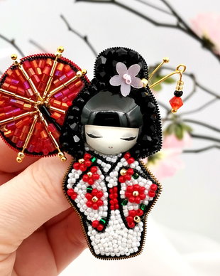 Brosa japoneză - Geisha Junna