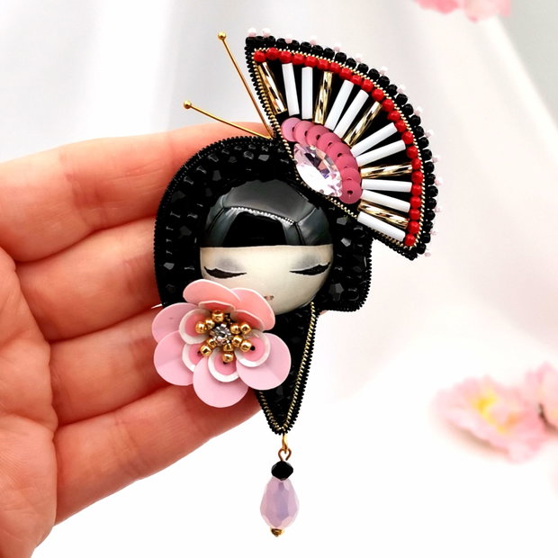 Brosa japoneză - Geisha Li We