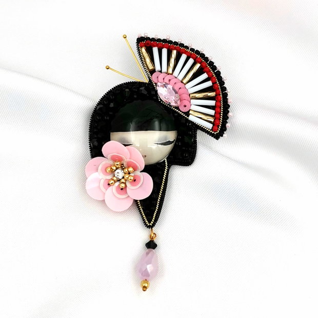 Brosa japoneză - Geisha Li We