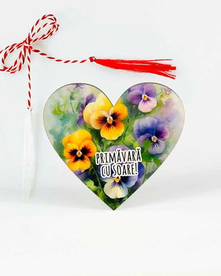 Martisor brosa cu flori - panselute
