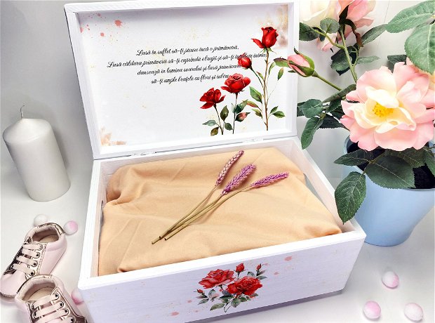 Cutie amintiri din lemn personalizata - Romantic Red Roses