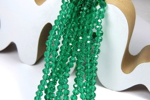 Cristale din sticla, rondelle, 4x3.5 mm, verde smarald-D18