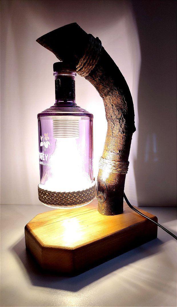 Veioza / lampa din lemn și sticla