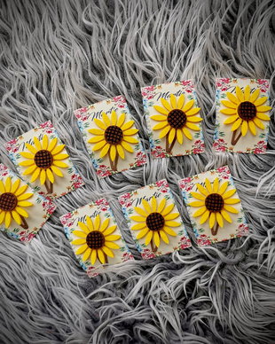 Martisor agrafa- floarea soarelui