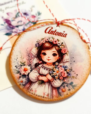 Martisor personalizat pentru Fetite, port traditional