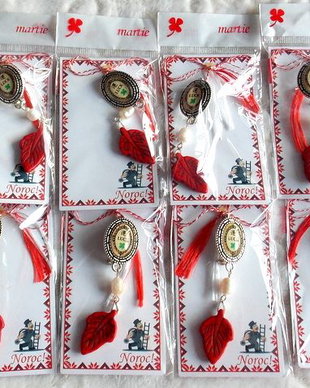 Brosa Martisor*Perla+Howlit