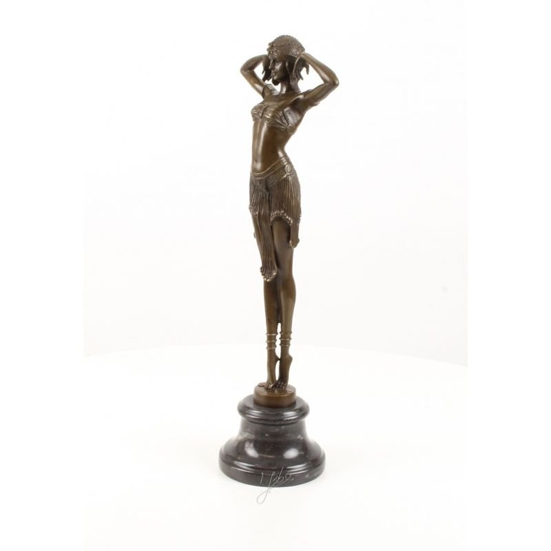 Dansatoare scarab- statueta Art Deco din bronz pe un soclu din marmura