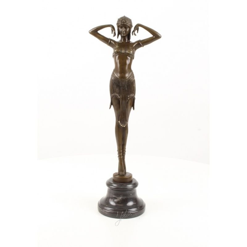 Dansatoare scarab- statueta Art Deco din bronz pe un soclu din marmura