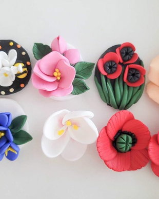 8 Brose martisor