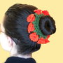 Accesoriu cu flori pentru coc/coada. Elastic de par crosetat. Culoare la alegere. Scrunchie cu flori 3D. LA COMANDA