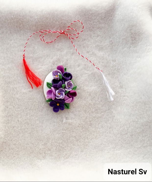 Brosa martisor: Liliac