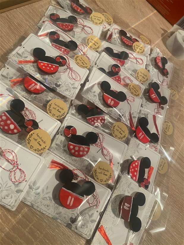Brose Minnie si Mickey Mouse