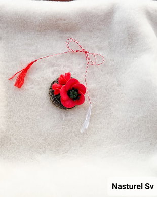 Brosa martisor: Maci