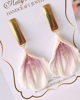 Cercei petale alb/ lila/ accesorii inox auriu * Handmade Polymer Clay Earrings