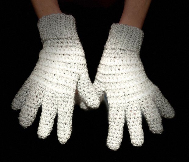 Mănuși de dama