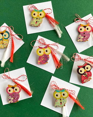 Martisor, brosa bufnita din lemn